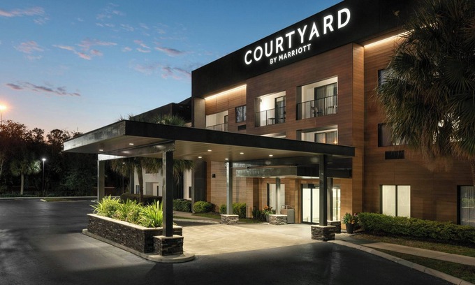 Gainesville Hotel | Courtyard by Marriott Gainesville FL