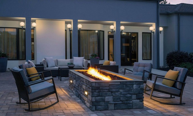 Greensboro Hotel | Courtyard by Marriott Greensboro