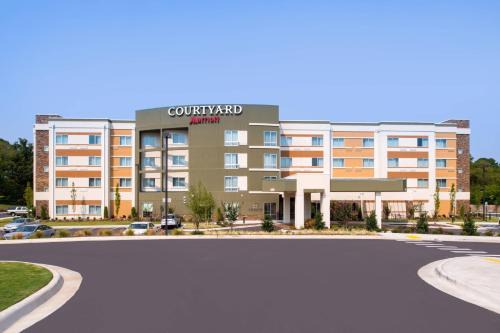 Hot Springs Hotel | Courtyard by Marriott Hot Springs