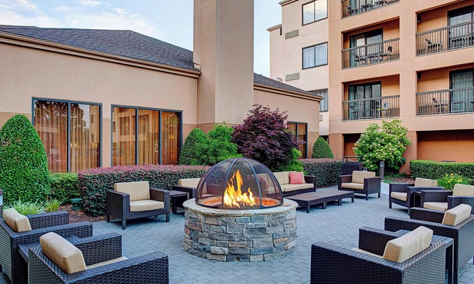 Croasdaile Farm Master Hotel | Courtyard Durham Near Duke University/Downtown
