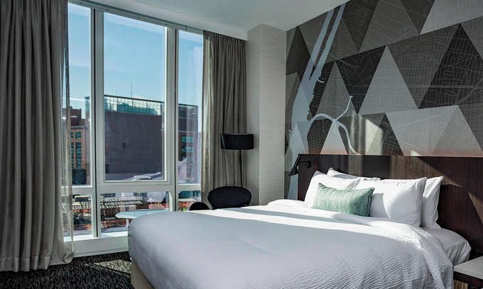 Queens Hotel | Courtyard Long Island City/New York Manhattan View