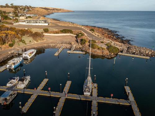 Penneshaw Apartamento | Cove Landing Marina Apartments CL01-Apt:1,2,3 Sleeps 12
