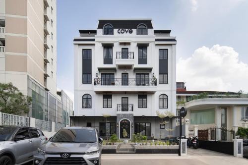 Jakarta Hotel | Cove Palacio