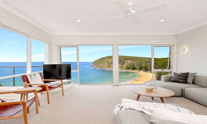 Macmasters Beach Casa | COVE | Stunning views, wifi, walk to beach | Accom Holidays