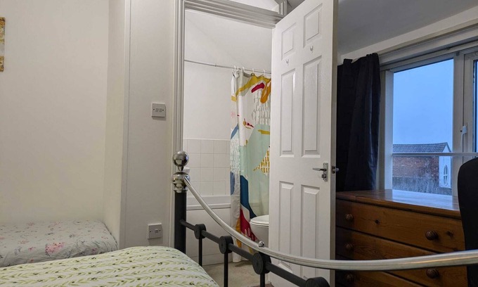 Coventry Hotel | Coventry Central Roomz