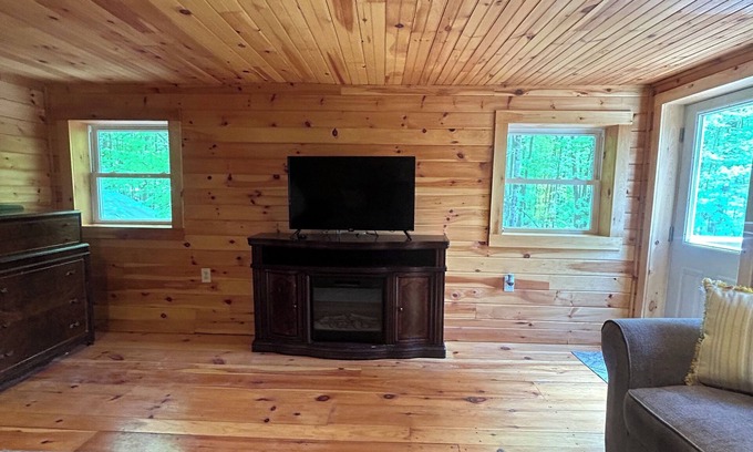 Schuylerville Apartamento | Coveville Cabin- Cozy Adirondack style Studio
