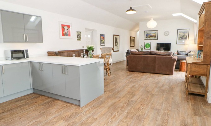 Thirsk Casa | COW CORNER, family friendly, with a garden in Northallerton