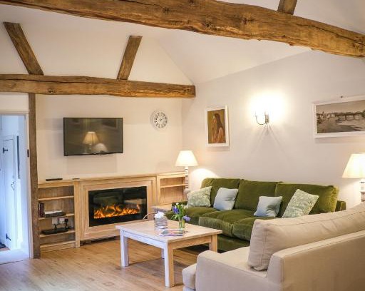 Easebourne Cabina | Cowdray Holiday Cottages