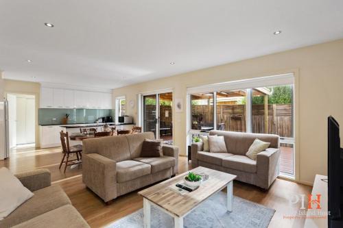 Cowes Casa | Cowes 3Bdr-2Bt Family TownHouse