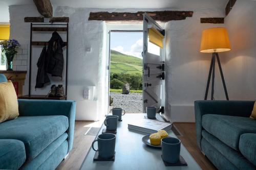 Bryn-crug Casa | Cowshed Cottage with Log Burner & Shared Dog Field