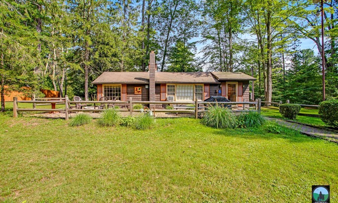 Gaines Casa | ¡Coyote Cabin en Pristine Pine Creek!