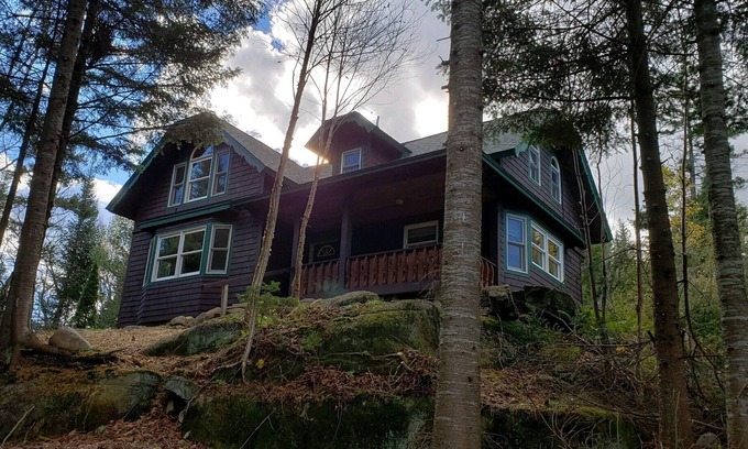 Lake Placid Cabaña | Cottage Coyote en 78 Acres 3BR, 2Bath, Lake Placid