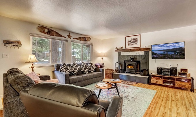 North Upper Truckee Cabina | Coziness Cabin - Cute little cabin in the Tahoe woods!