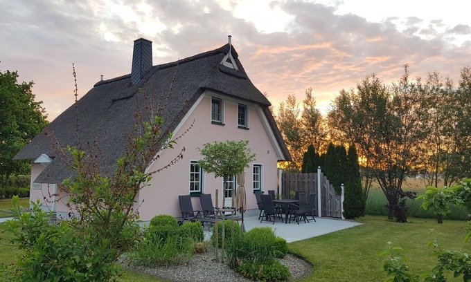 Rakow Casa | Coziness under thatch, fireplace, sun terrace