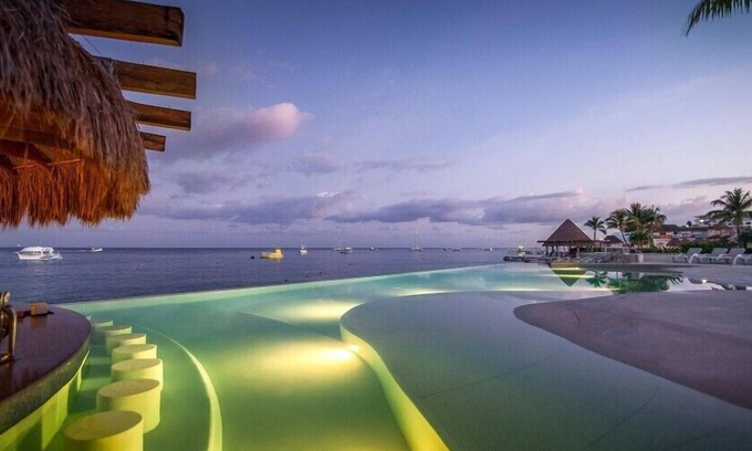 Cozumel Hotel | Cozumel Island Cozy Studio with Private Balcony
