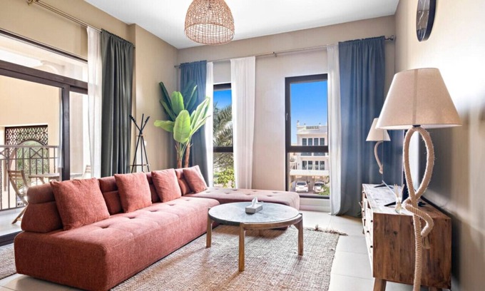 Umm Suqeim 3 Apartamento | Cozy 1 BR near Madinat Jumeirah and Burj Al Arab