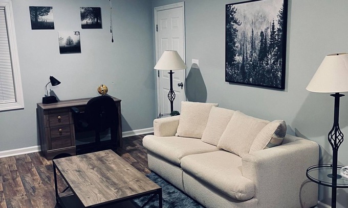 Lynchburg Apartamento | Cozy 1 bedroom 1 bathroom apartment on the outskirts of Lynchburg VA!