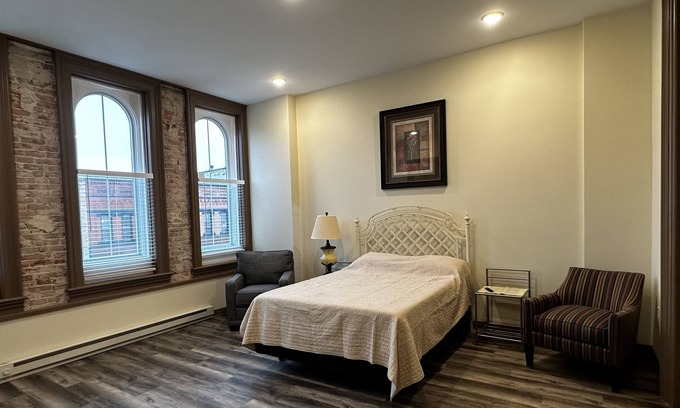 New Ulm Apartamento | Cozy 1 bedroom apartment located in beautiful downtown New Ulm