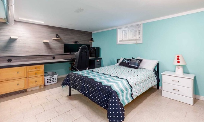 Durham Region Casa | Cozy 1-Bedroom Basement With Separate Entrance