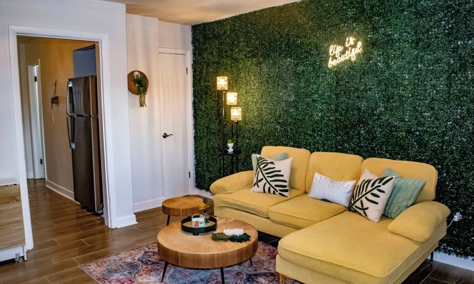 University District Apartamento | Cozy 1-bedroom boho theme. Walking distance to UOM.