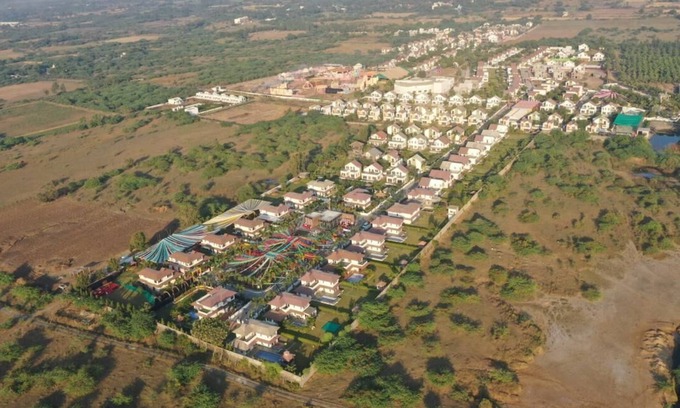 Navsari Casa | Cozy 1-bedroom bungalow with AC and fitness room in lovely UBHARAT
