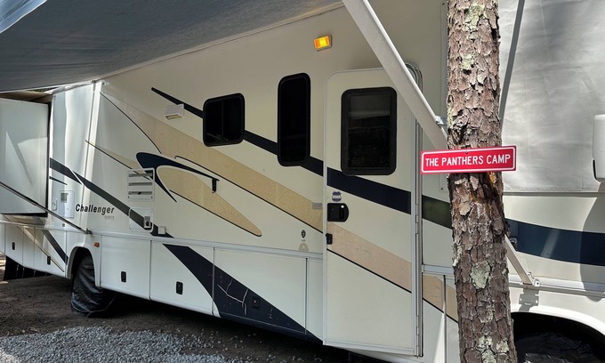Petal Alquiler De RV | Cozy 1-bedroom campground with AC and WiFi in charming Petal!