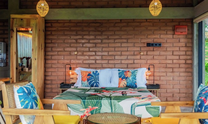 Mawanella Chalet De Esquí | Cozy 1-bedroom chalet in brilliant Mawanella with WiFi, AC