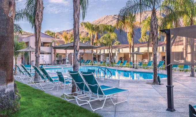 Old Las Palmas Condominio | Cozy 1-bedroom condo with fitness room, WiFi in welcoming Palm Springs