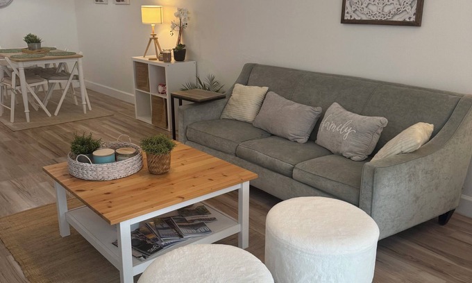 Kirkman South Condominio | Cozy 1-bedroom condo in lovely Orlando with AC