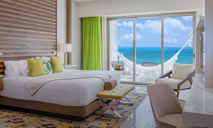 Centro de Cancún Hotel | Cozy 1-bedroom hotel in phenomenal Cancún with WiFi, AC, fitness room