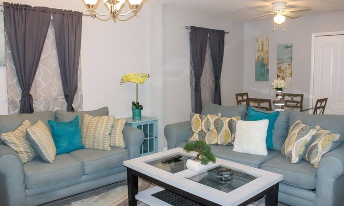 Fairvilla Casa | COZY 1 BEDROOM HOUSE UNIVERSAL & DOWNTOWN 20 MINUTES AWAY