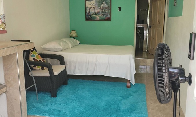 Yallahs Apartamento | Fantastic apartment in Aeolus Valley sleeps 7