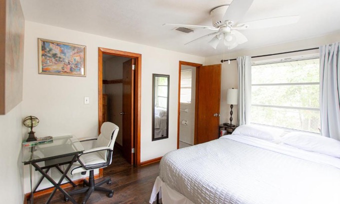 Jacksonville Beach Casa | Cozy 1 Bedroom Unit - 4 Blocks from Jax Beach Pier!