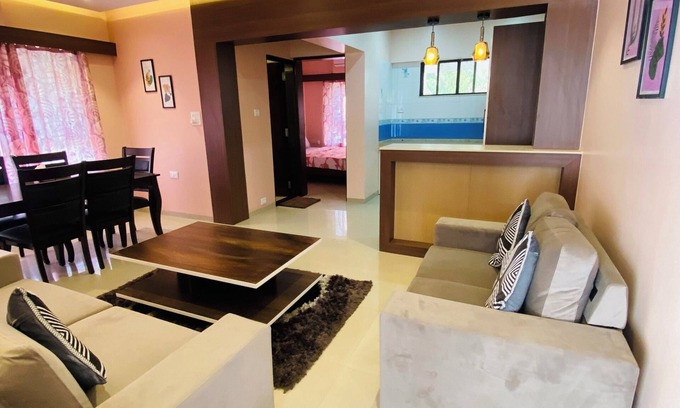 Kalyani Nagar Apartamento | Cozy 1-bedroom w/ WiFi & AC in lovely Pune, perfect to relax & rejuvenate