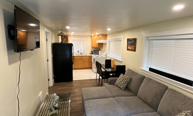East Renton Highlands Apartamento | Cozy 1-bedroom, welcoming in Renton