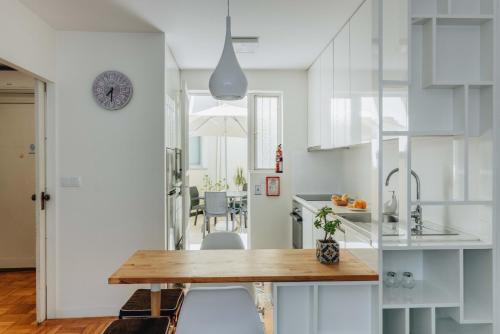 Bonfim Apartamento | Cozy 1-Bedroom with Private Terrace in Palmela