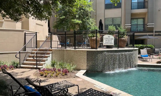 Uptown Apartamento | Cozy 1 br Apt with jetted tub near Galleria