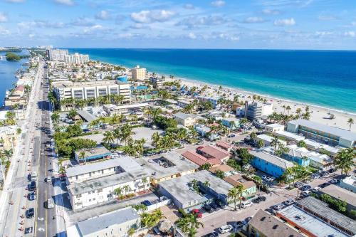 Hollywood Apartamento | Cozy 1 BR w Parking Space 5 Close to the Beach
