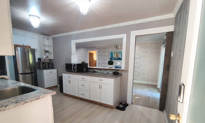 Seattle Metro Area Casa | Cozy 1bd home minutes from SEA airport & downtown.