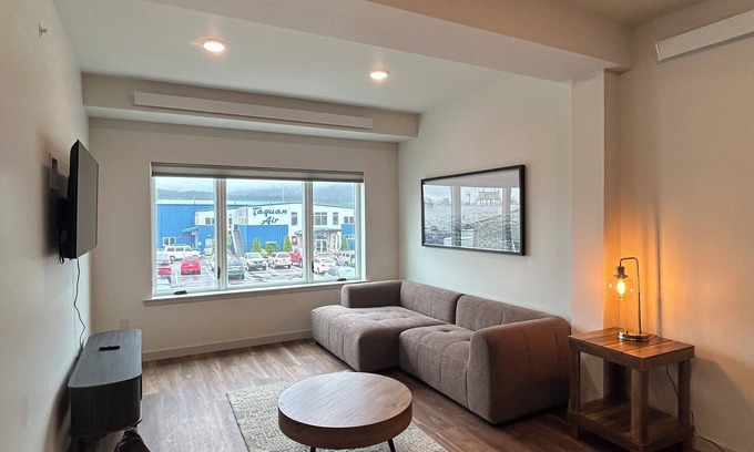 Ketchikan Apartamento | Cozy 1BR/1BA near Airport & Ferry - Water View Included #205