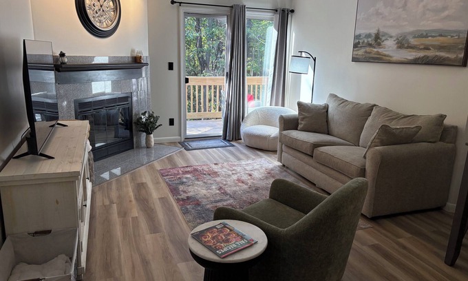 Avoca Condominio | Cozy 1BR Condo @ Eagle Pointe