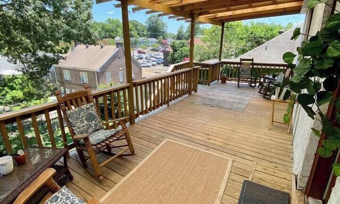 Greater Belhaven Apartamento | Cozy 1BR unit across from Belhaven Town Center