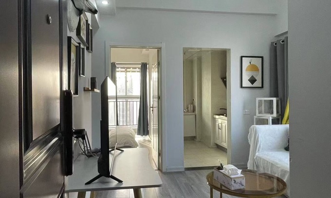 Huainan Apartamento | Cozy 1BR Wanda Plaza Elevator Bath