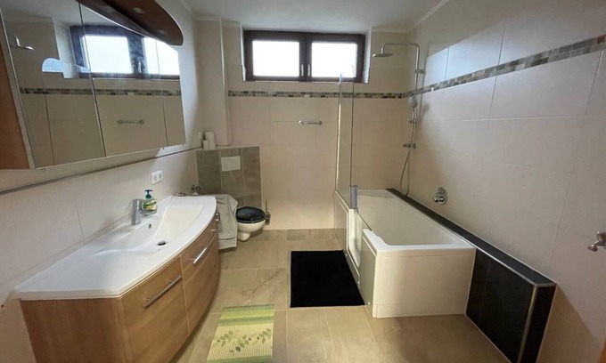 Furstenfeldbruck District Apartamento | Cozy 2.5 room apartment between Munich and Augsburg