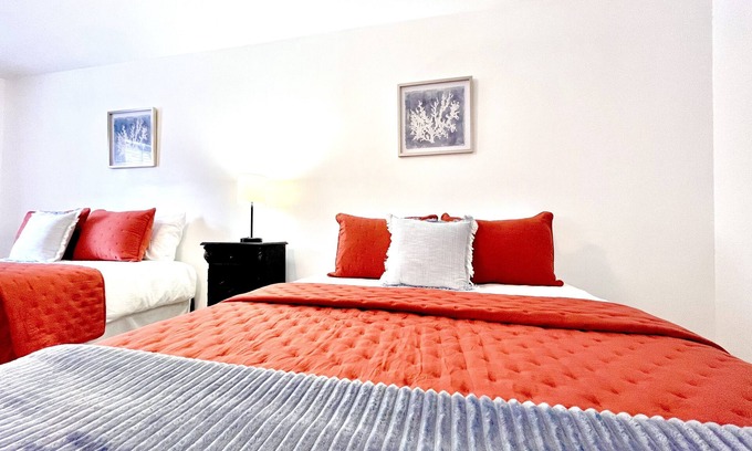 Fords Branch Apartamento | Cozy 2 Bed Apartment - Free Wi-Fi & Parking