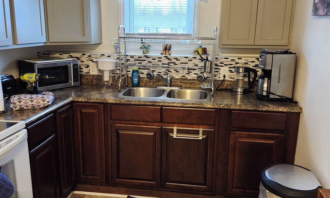 Grand Falls - Windsor Apartamento | Cozy 2 bedroom apartment with WiFi, parking, washer and dryer & comfortable beds