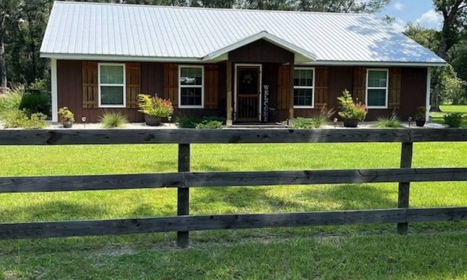 Morriston Casa | Cozy 2-bedroom, 2-bathroom retreat near HITS and the World Equestrian Center.