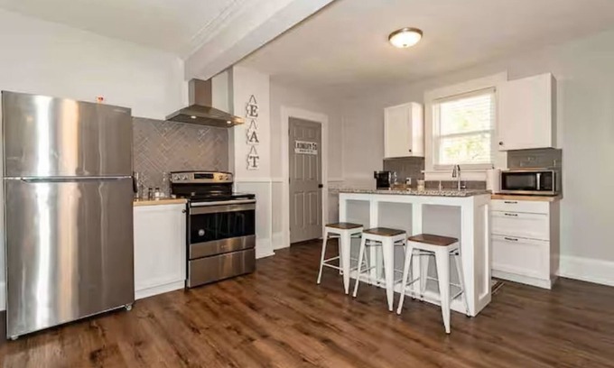 Willoughby Apartamento | Cozy 2-Bedroom, 2 Bathroom Getaway