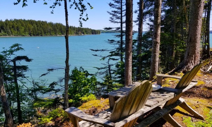 Roque Bluffs Casa | Cozy 2 bedroom 3 bathroom retreat
