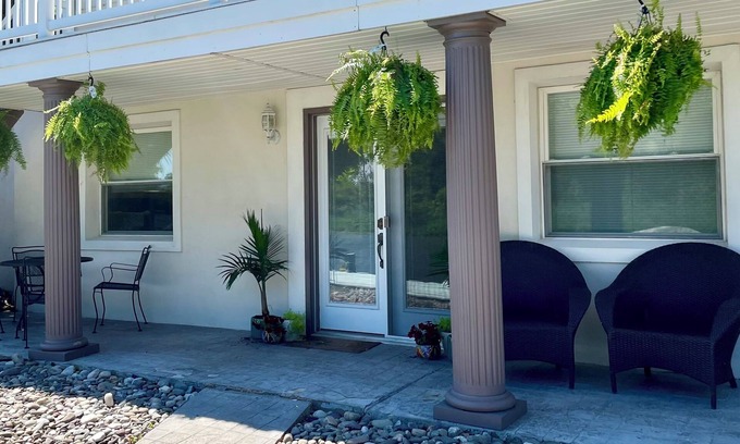 North East Apartamento | Cozy 2-bedroom apartment in enjoyable North East with WiFi, AC